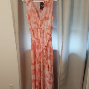 Sale.    $4 /20.     Long pink-white dress
